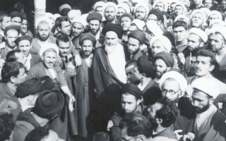 نقش روحانیت در پیروزی و تثبیت جمهوری اسلامی 